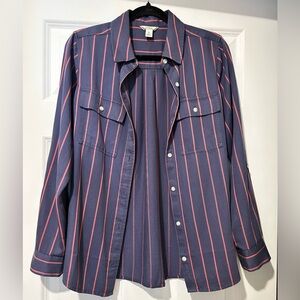 NWOT L.L. Bean Women’s (Medium fit)Soft-Washed Button Down Soft Tencel Shirt